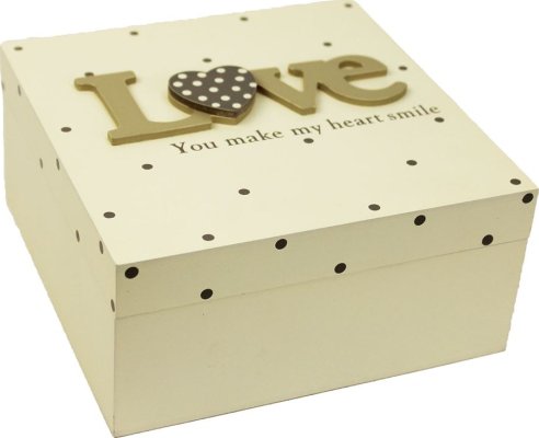 Dřevěná krabička Love D0419